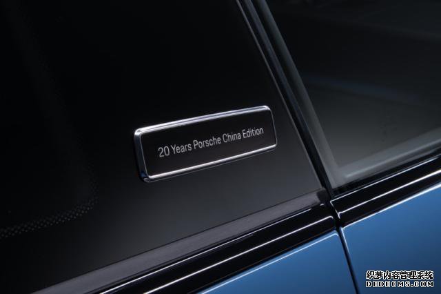 全新911 Turbo S 保时捷中国20周年纪念版与718 Spyder于上海车展启动预售